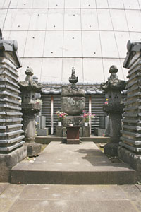 三浦義澄墓